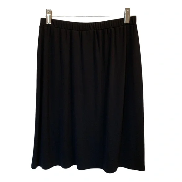 Black Skirt with Elastic Waist * PL - Picture 2 of 8